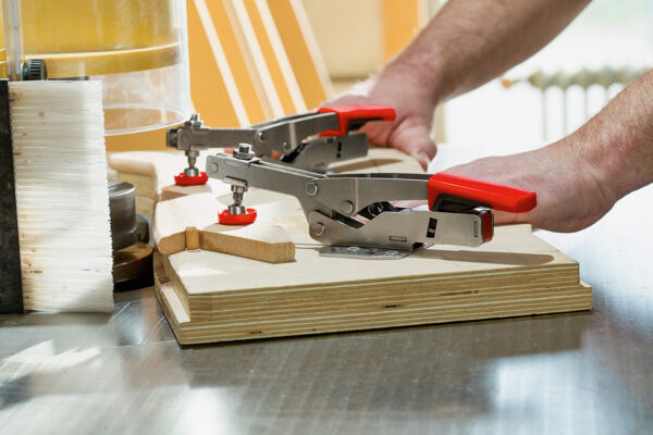 Bessey stega sa vodoravnim postoljem STC-HH50SB