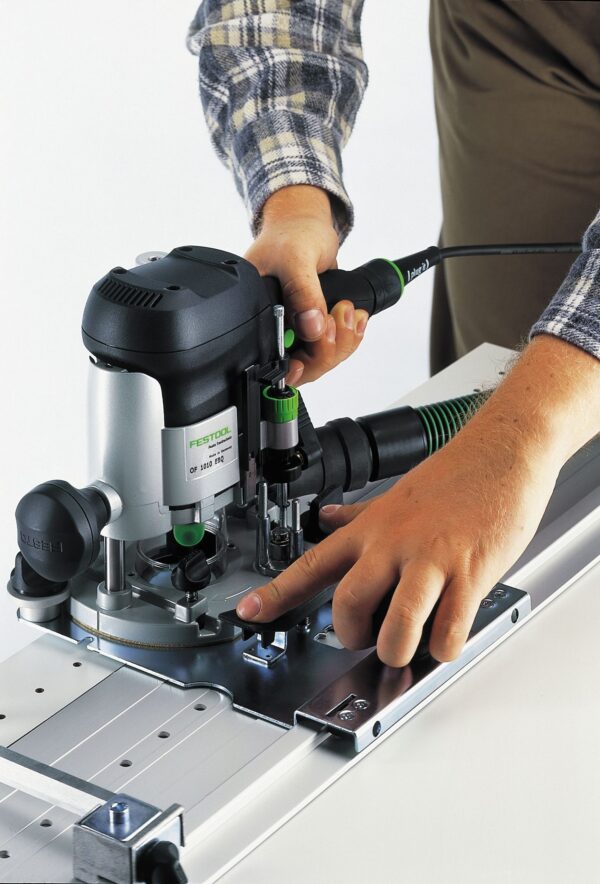 Festool nadstolna glodalica OF 1010 EBQ-Set (sa vodilicom FS 800)