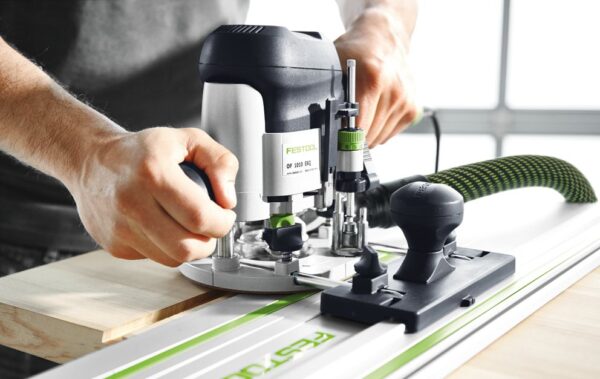 Festool nadstolna glodalica OF 1010 EBQ-Set (sa vodilicom FS 800)