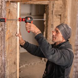 Bessey jednoručna stega s rotirajućom ručkom EZ360